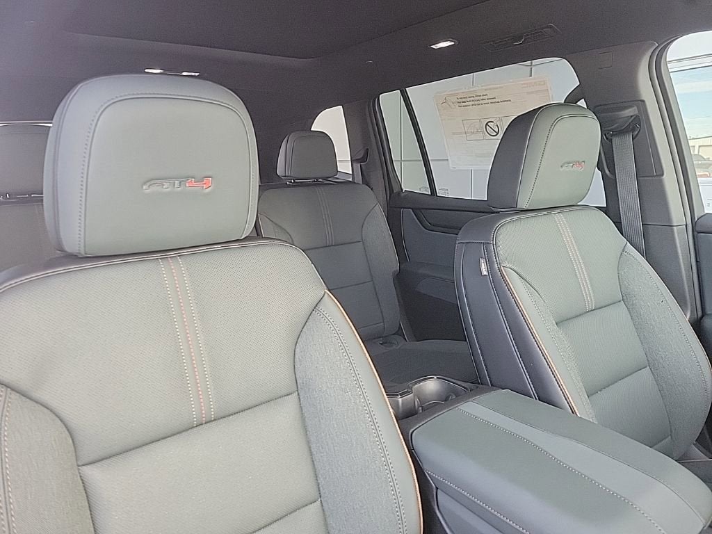 2026 GMC Acadia AT4