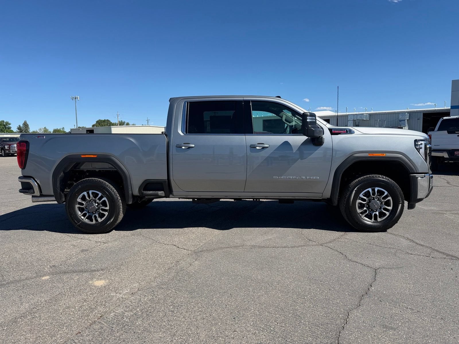 2026 GMC Sierra 2500 HD SLE