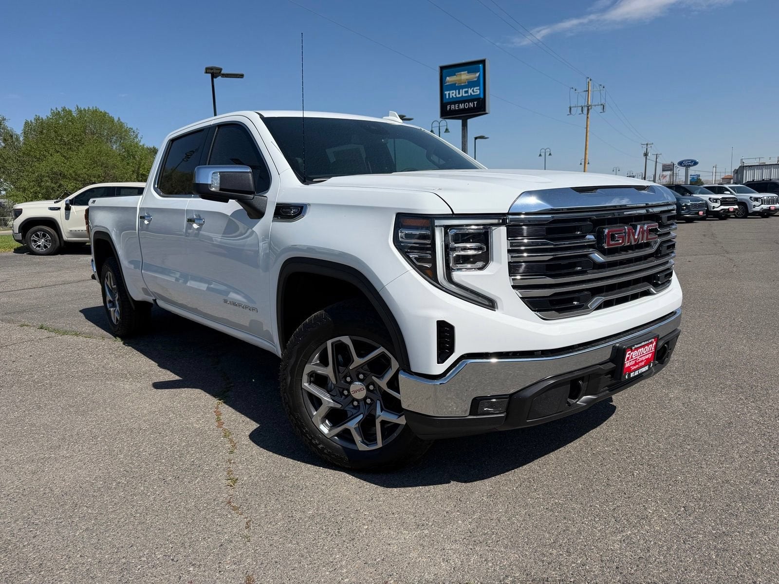 2026 GMC Sierra 1500 SLT