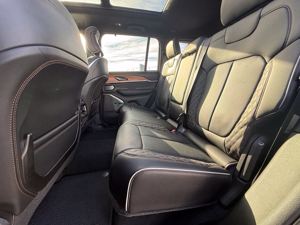 2025 Jeep Grand Cherokee Summit Reserve