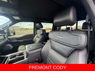 2025 Ford F-350SD Platinum