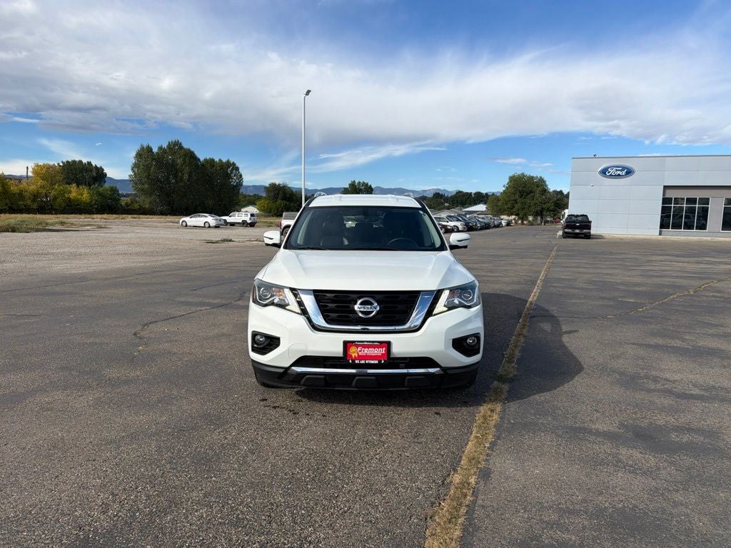 2020 Nissan Pathfinder SL
