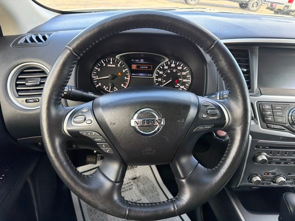 2020 Nissan Pathfinder SL