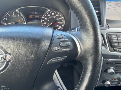 2020 Nissan Pathfinder SL