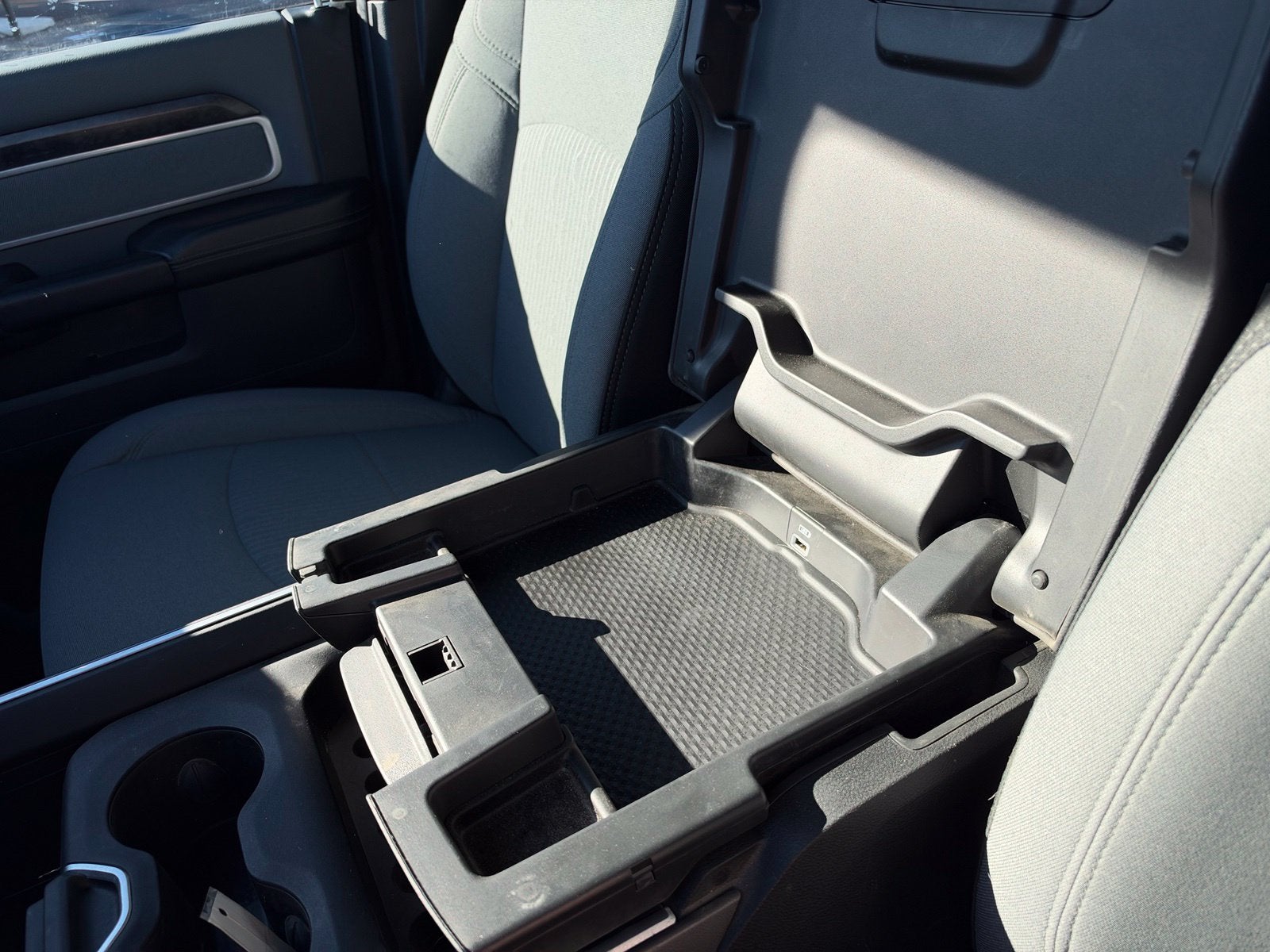 2021 RAM 3500 Big Horn Crew Cab 4x4 8' Box